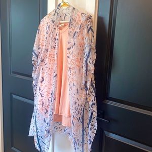 T-shirt and cover combo, barely worn